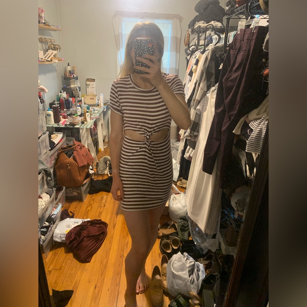 COPY - Pac Sun cut out tee shirt dress